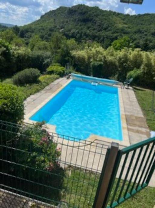 Maison A Vezac 24220 Екстериор снимка